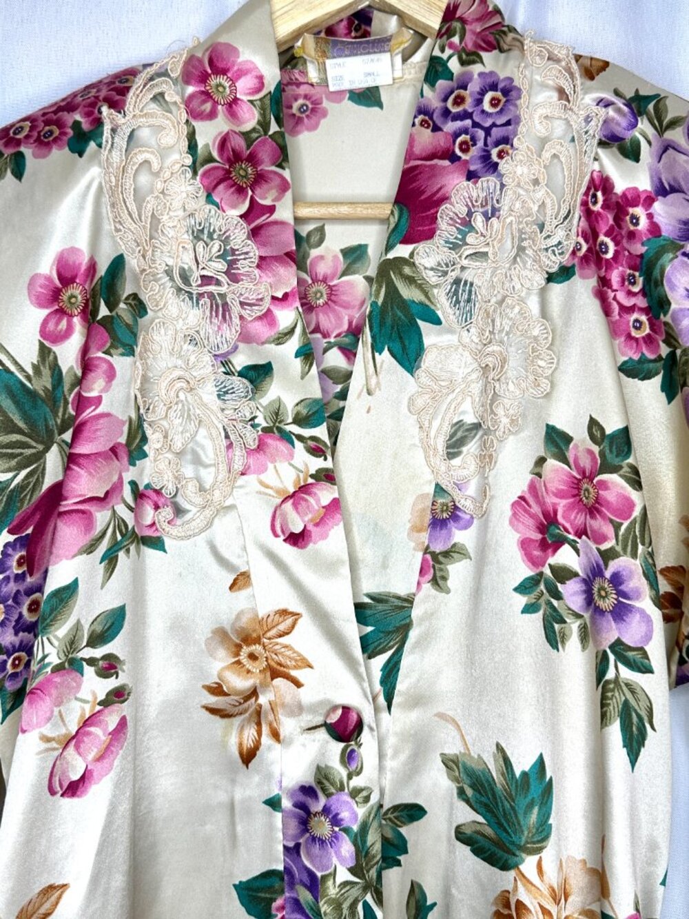VTG California Dynasty Floral Lace Belted Robe, Small Made USA Coquette Cottage - Picture 3 of 7